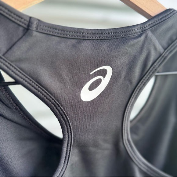 NWT ASICS WOMEN’S CIRCUIT 2 SPORTS BRA BLACK SZ MEDIUM M - Picture 5 of 6